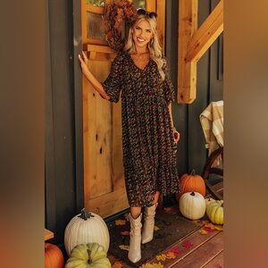 Autumn Sweetheart Midi Dress